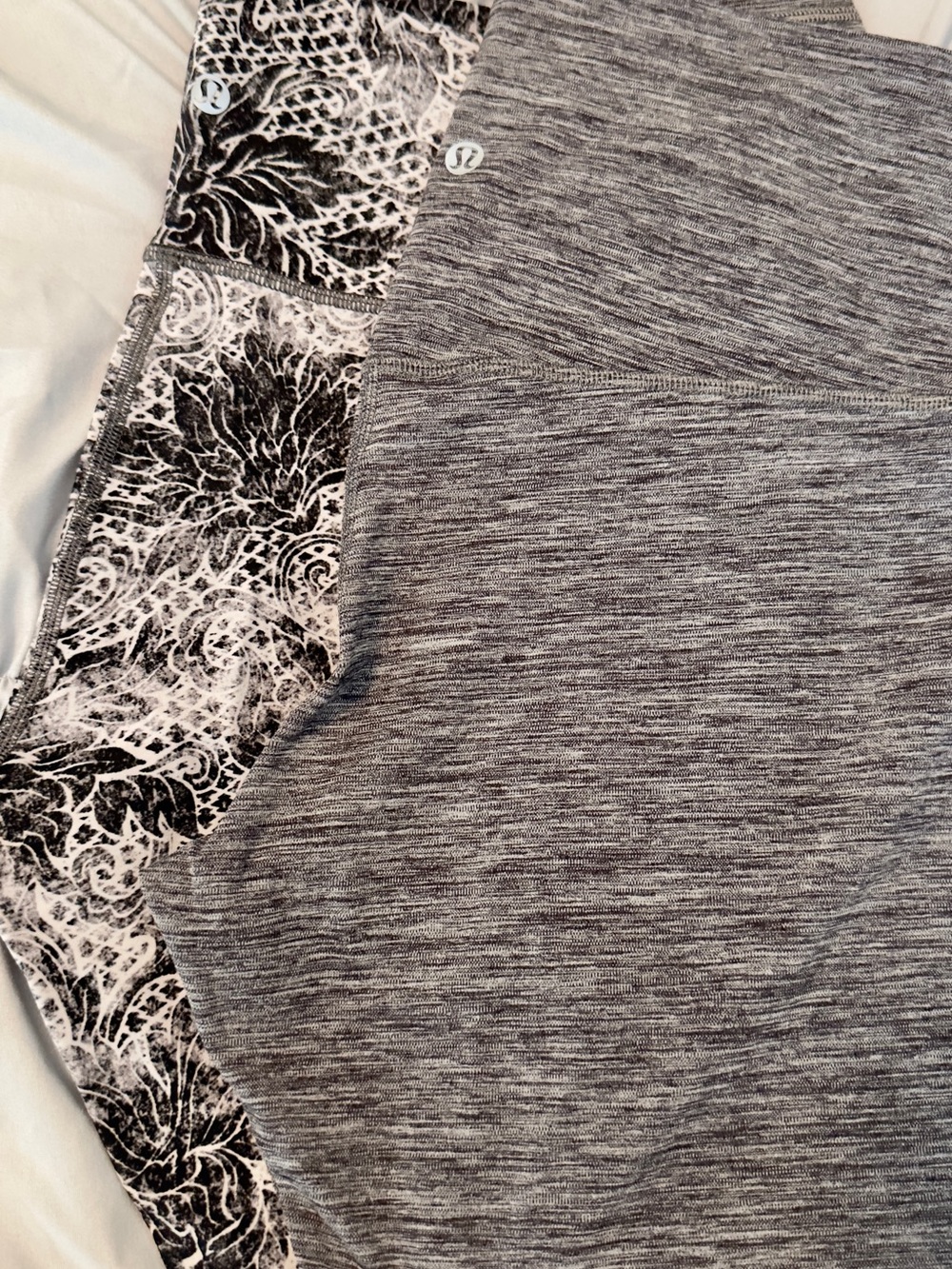 lululemon athletica Gray Heather & Black White Printed Leggings LOT